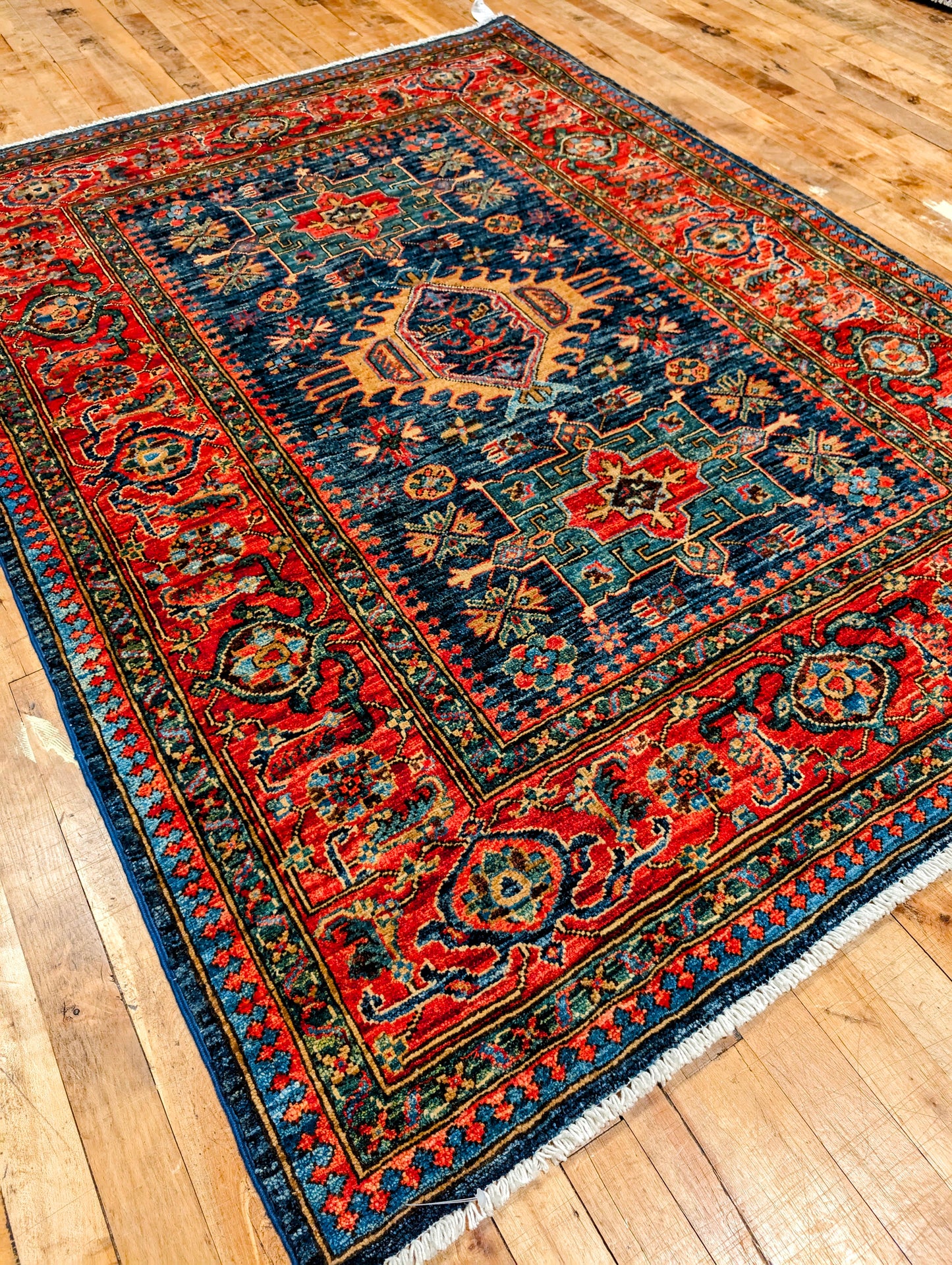 Pakistani Serapi hand-knotted 4x6 Rug