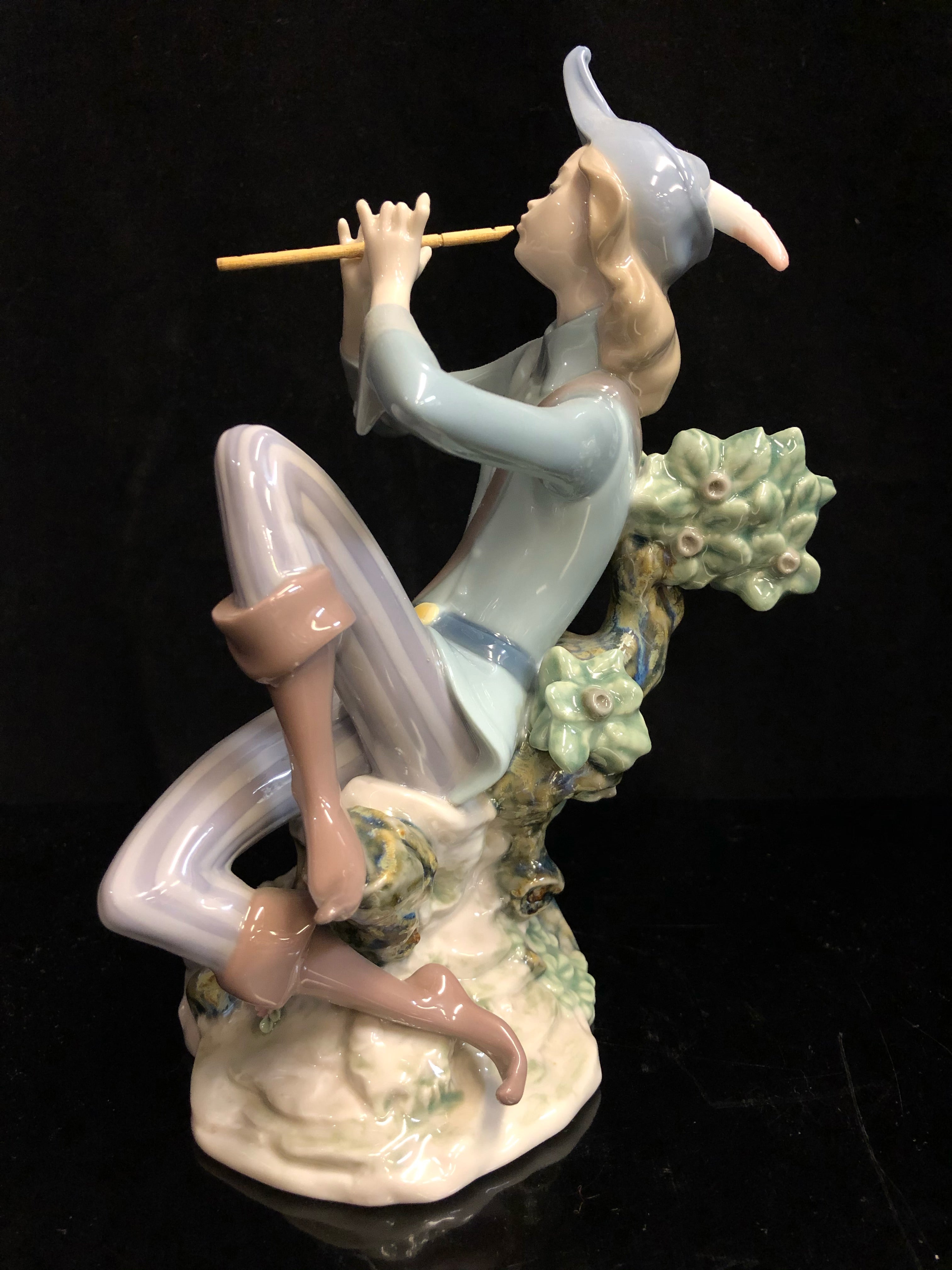 Lladro The Pied Piper of Hamelin